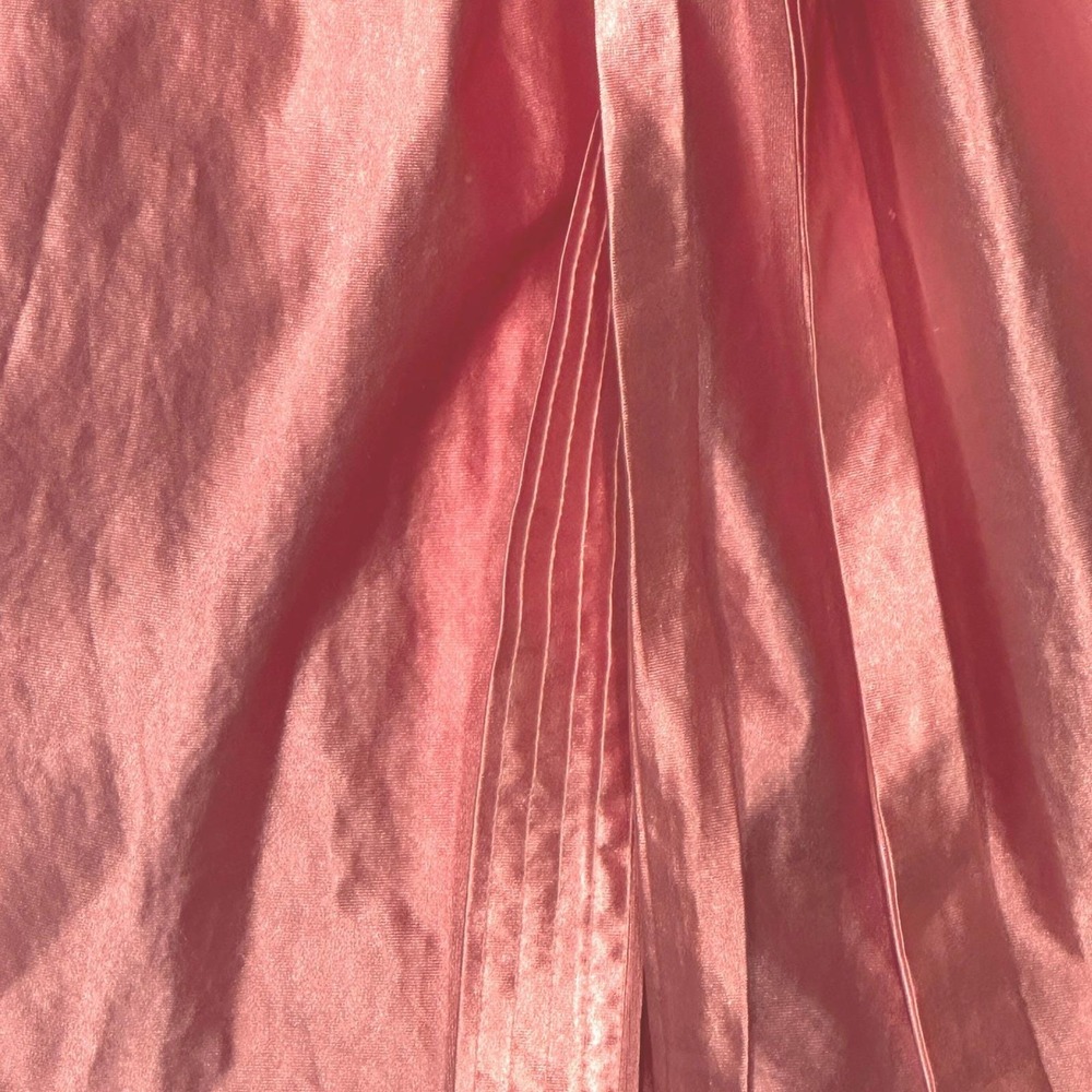 Vintage Robe Women Medium Pink Satin Liquid Shiny Loungewear Made in USA - Picture 8 of 11